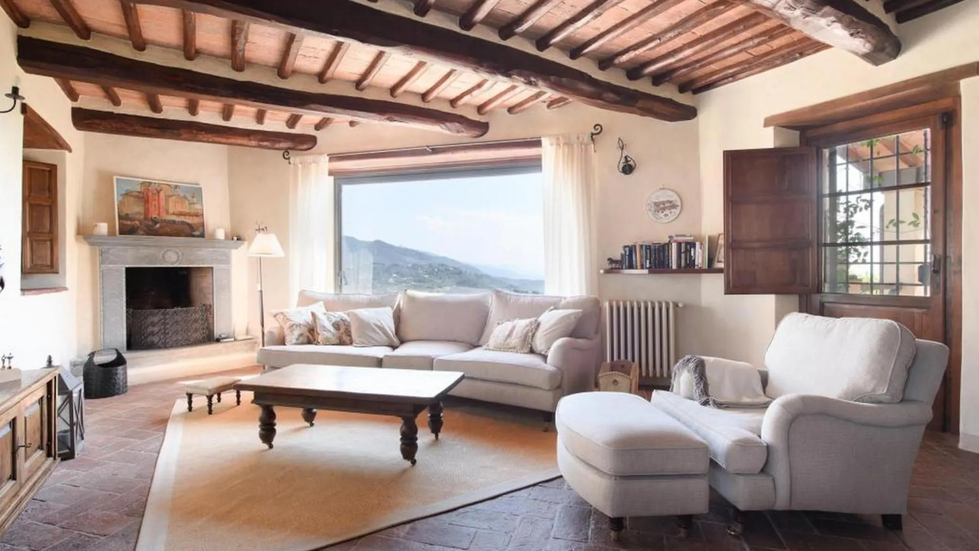 Casa Centrale Con Bella Vista Mommio